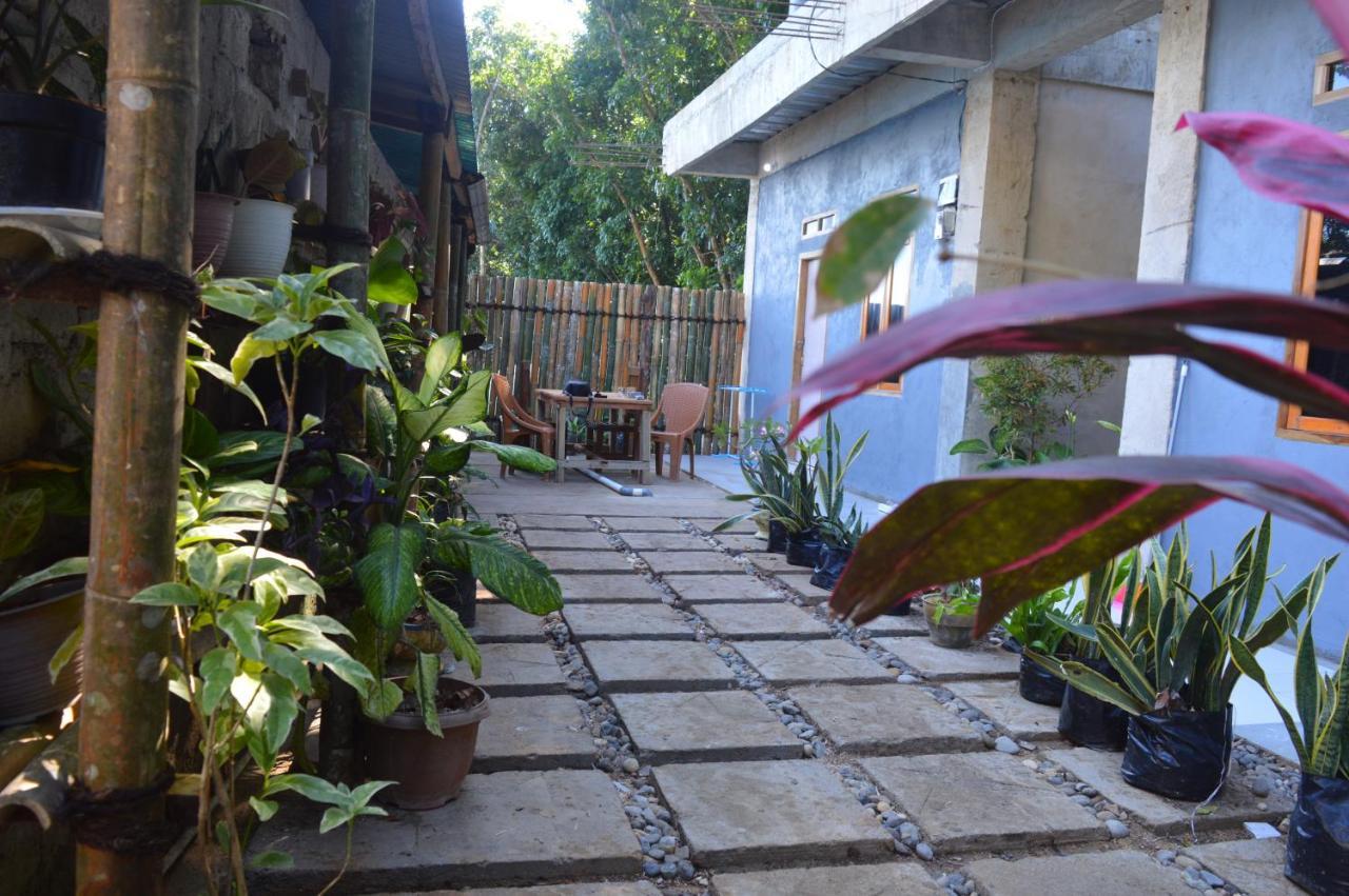 Labuan Bajo Mahoni Guesthouse 外观 照片